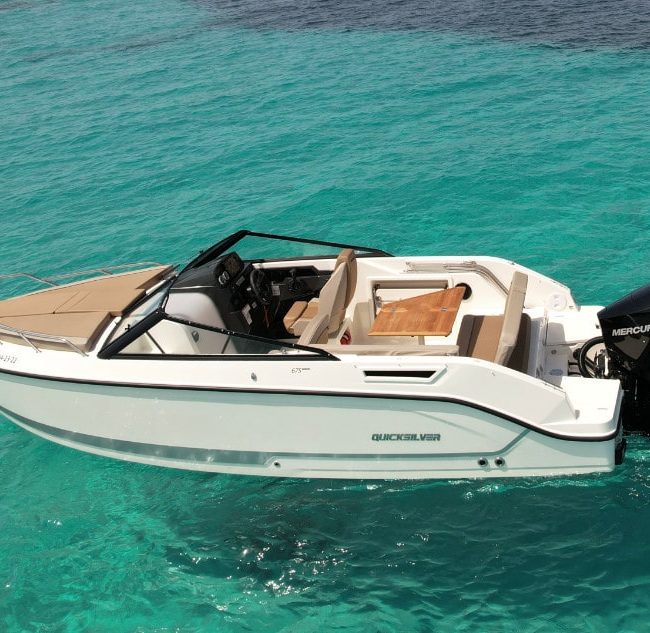 quicksilver-675-fun-boat-rent-ibiza-senza-capitano-1