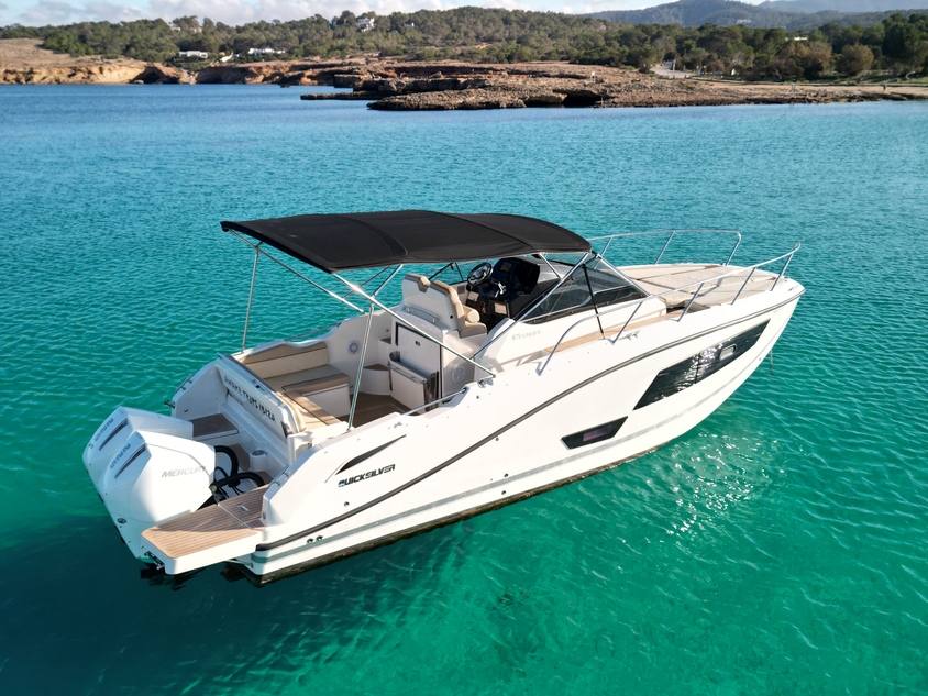 quicksilver 875 sundeck huren Ibiza 3